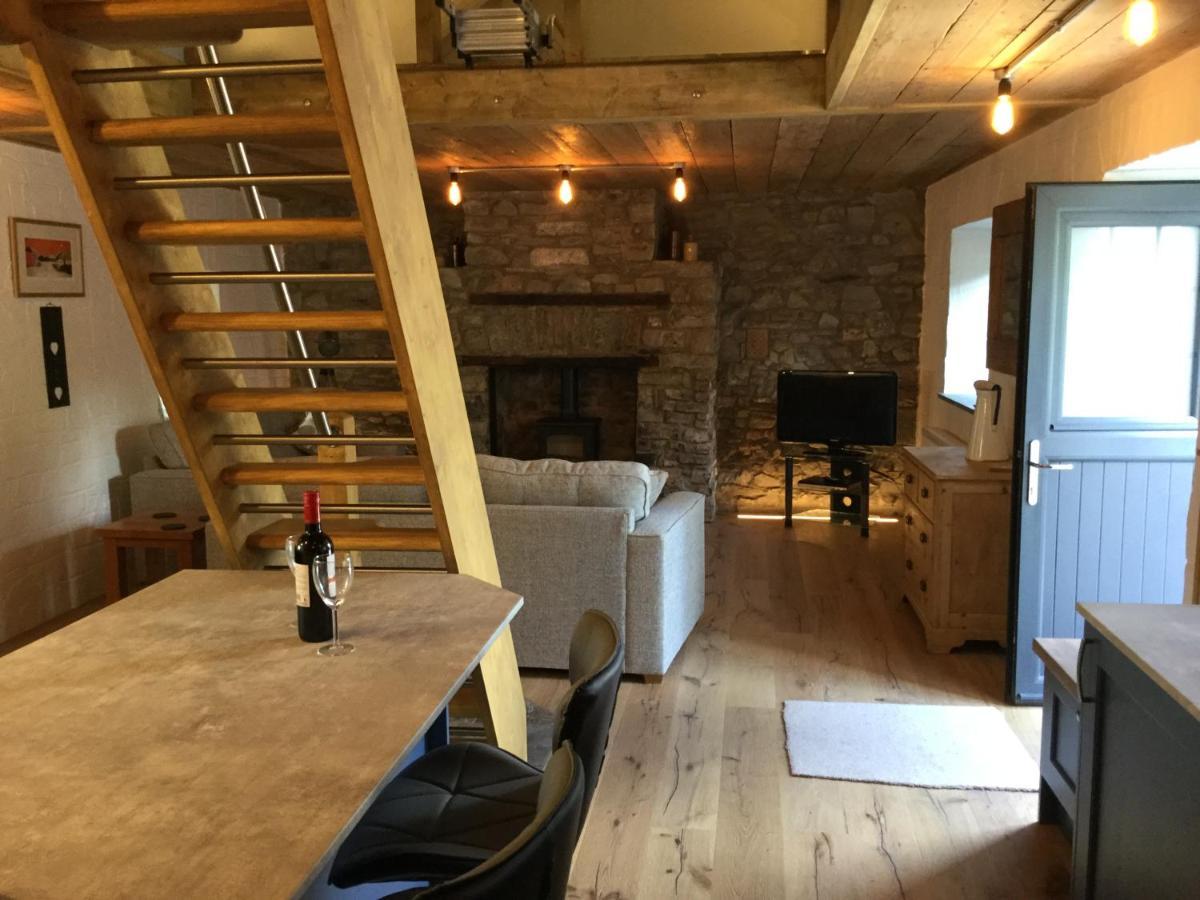 No 1 Dolheulog Aberaeron Sa46 0Ep Villa Luaran gambar
