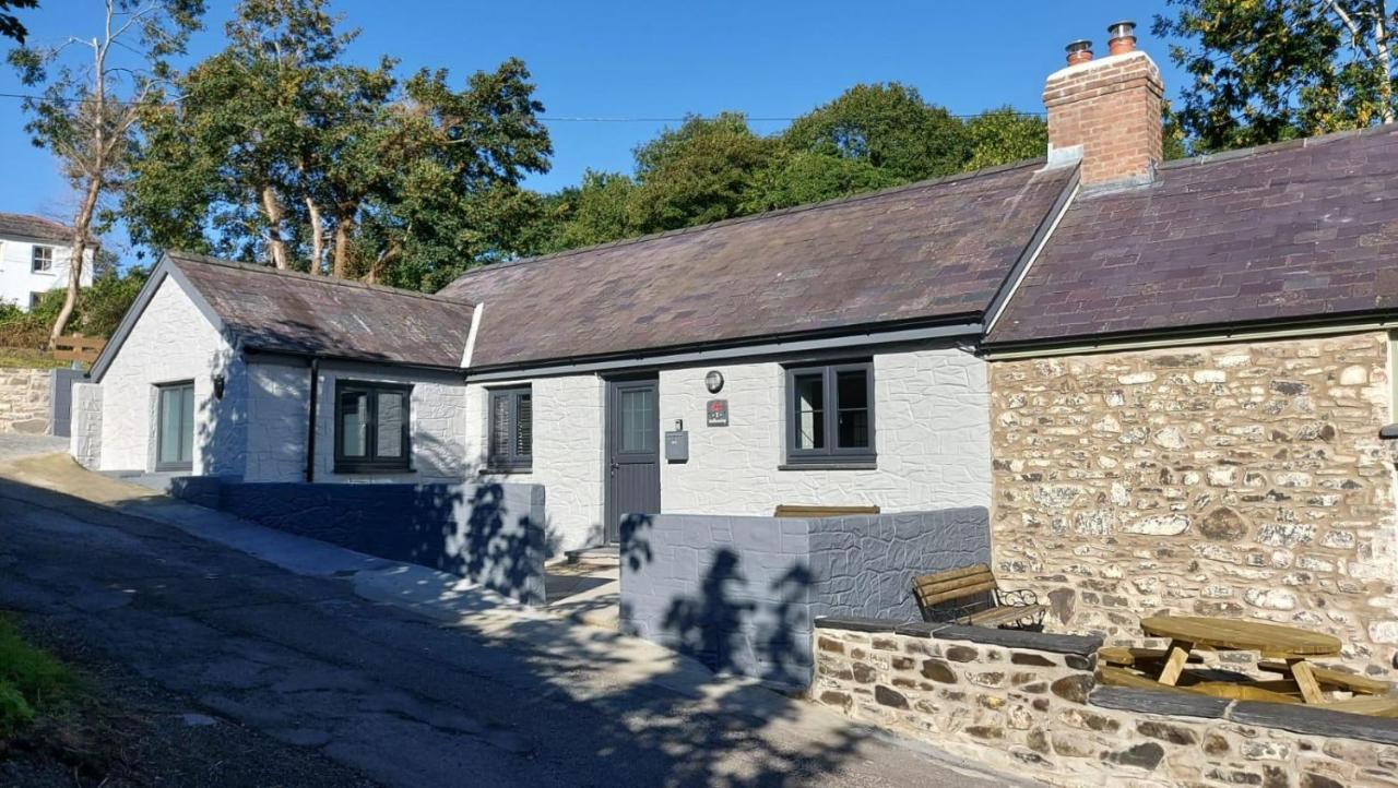 No 1 Dolheulog Aberaeron Sa46 0Ep Villa Luaran gambar