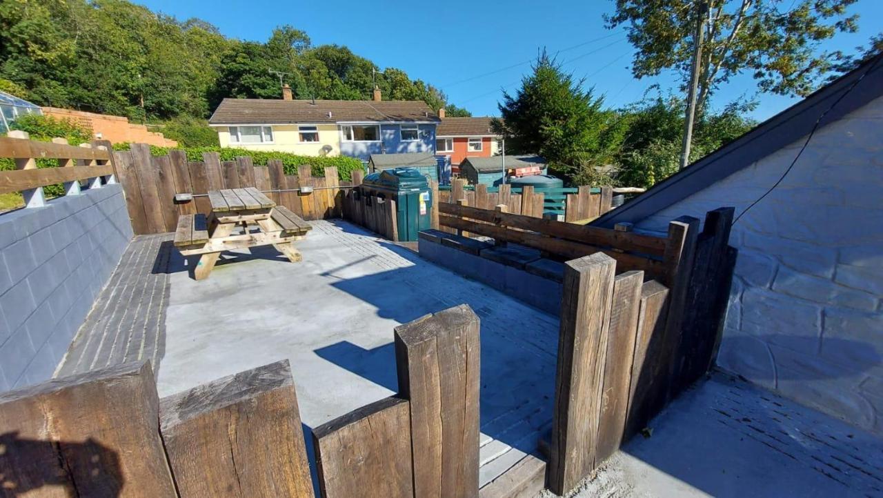 No 1 Dolheulog Aberaeron Sa46 0Ep Villa Luaran gambar